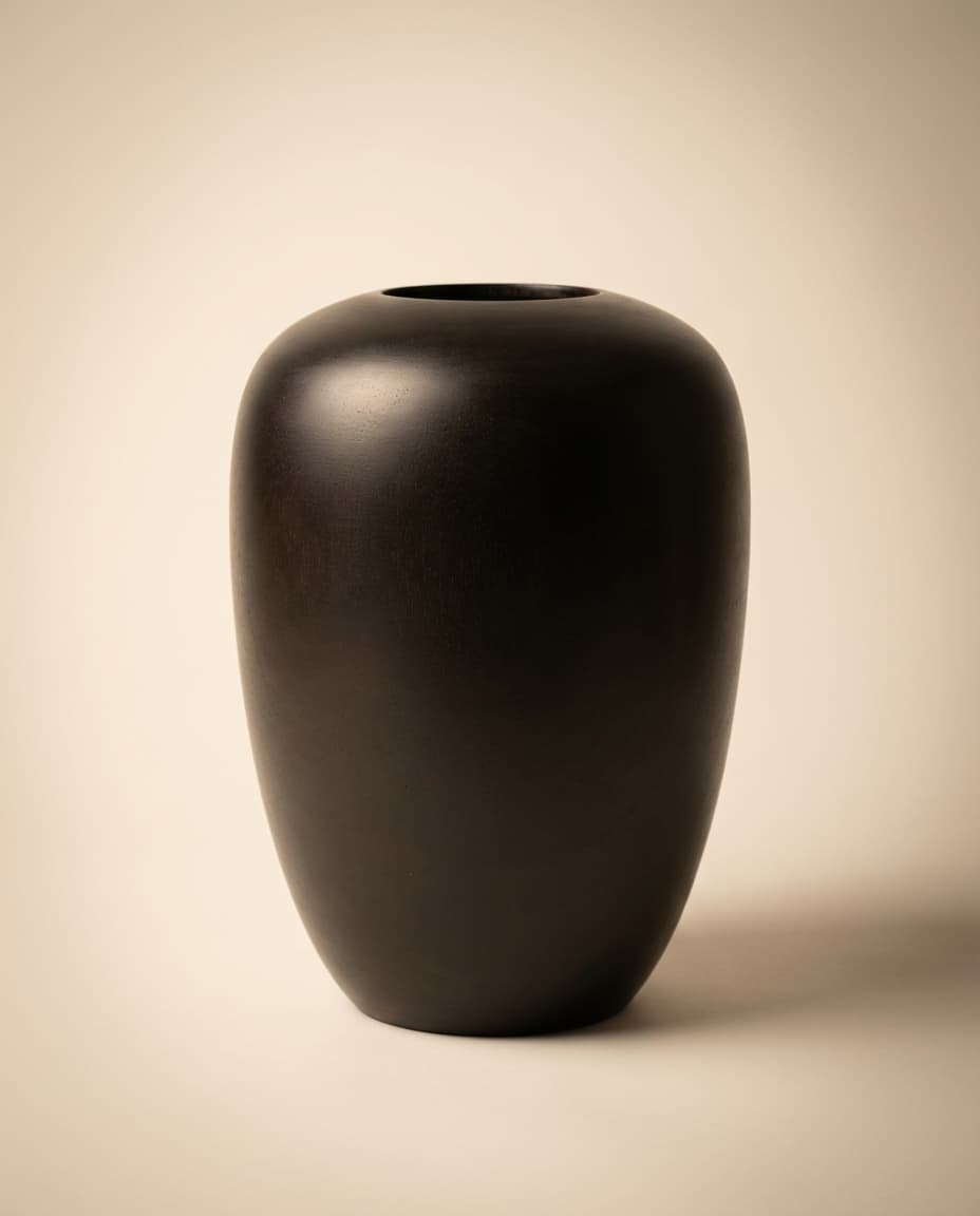 Plain Smooth Vase Dark